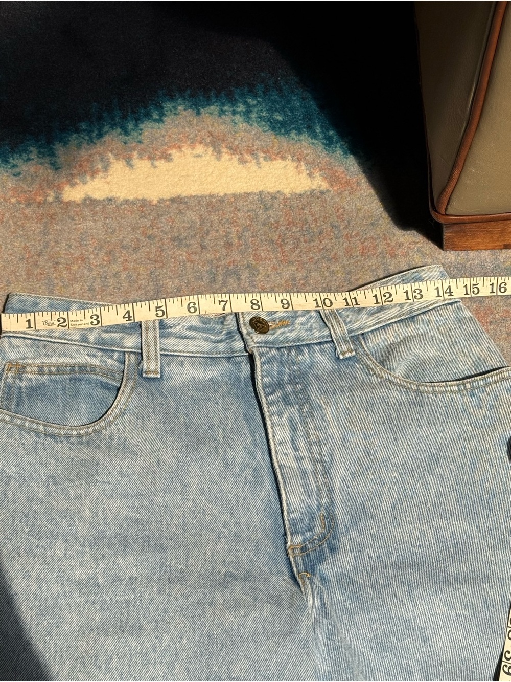 Vintage Guess Jeans, size 29, style 1015, Light Blue Wash/ Ankle Zippers - Picture 10 of 16